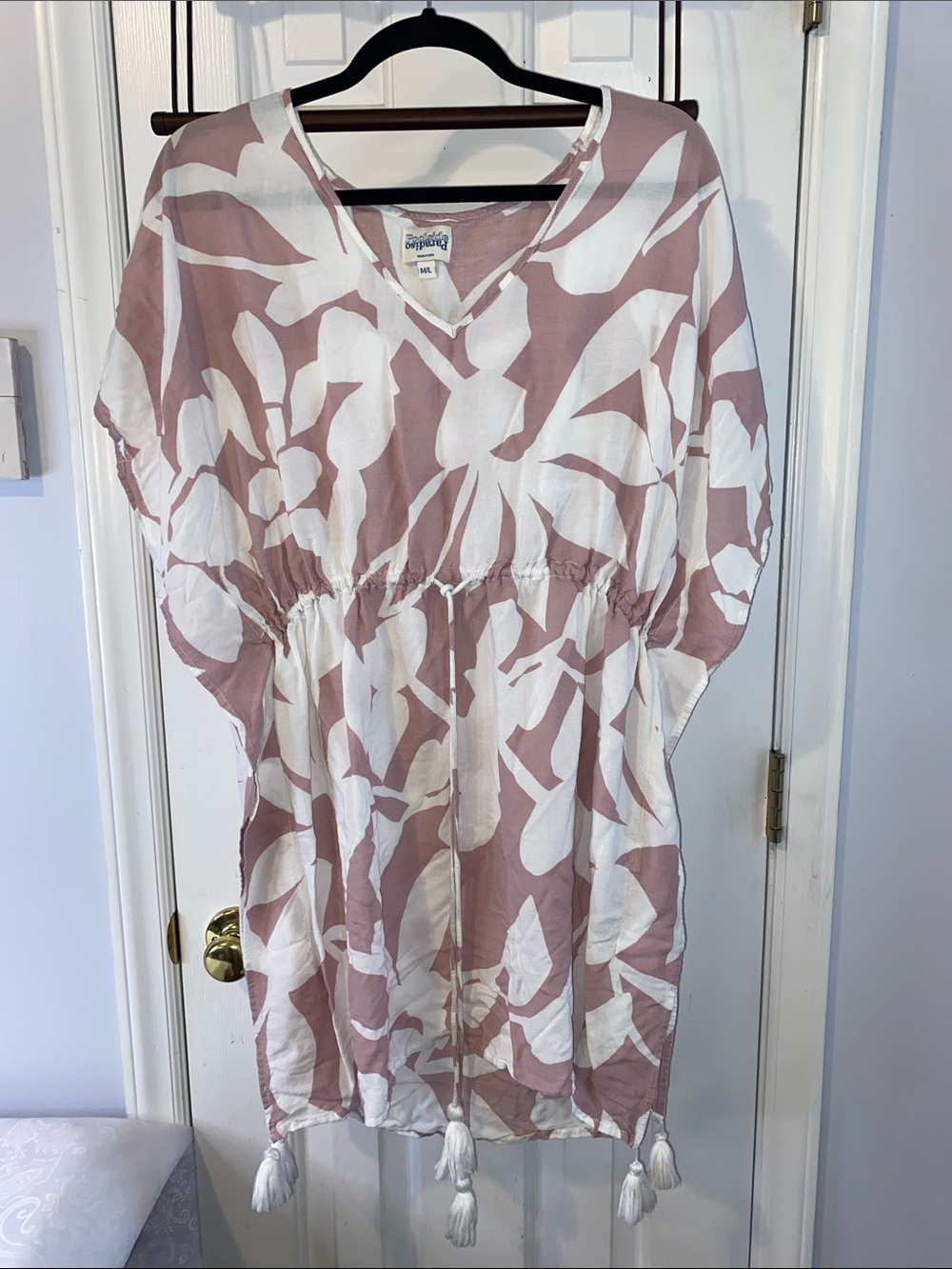 Poolside Paradiso Kaftan Cover Up‎ Floral Pink White Tassel Drawstring M/L